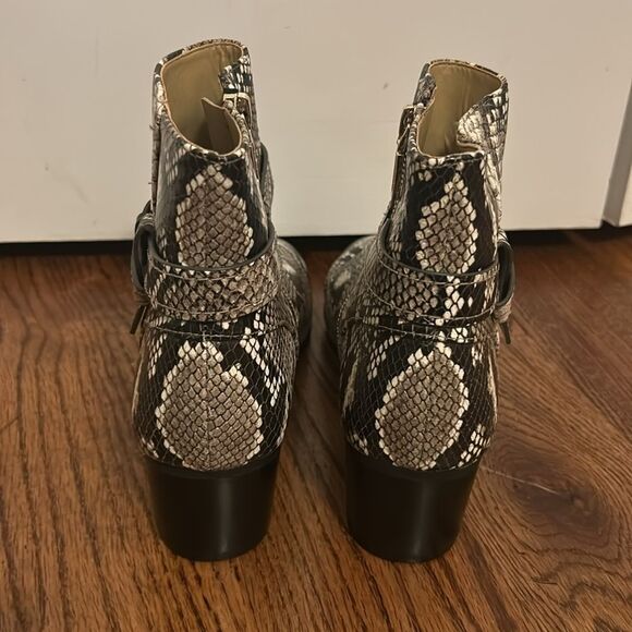 TALBOTS DAKOTA BUCKLE ANKLE BOOTS - PYTHON EMBOSSED LEATHER SIZE 8.5 New w/o Box - Picture 4 of 5